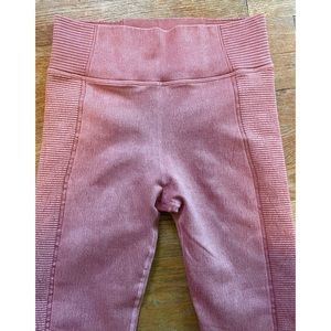 Offline by Aerie Ribbed Seamless Leggings- Size S NWT